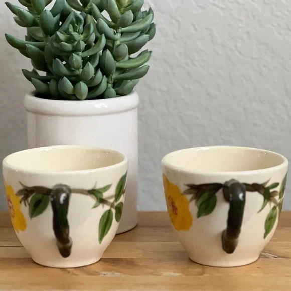 Vintage Franciscan Meadow Rose Coffee Tea Cups Cream Yellow Green Set of 2 - Picture 3 of 6